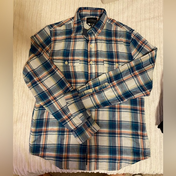 Beautiful Shirt - Picture 5 of 8